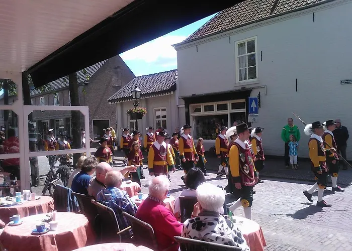 De Kroon Ξενοδοχείο 3*